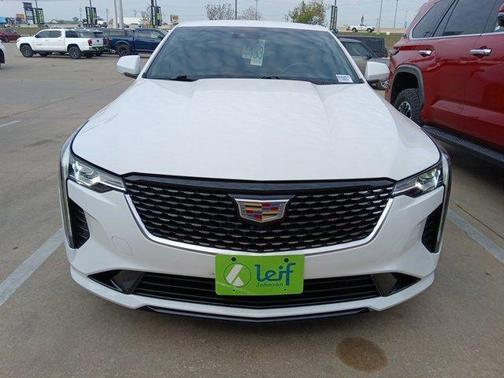 2023 Cadillac CT4 Luxury