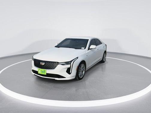 2023 Cadillac CT4 Luxury