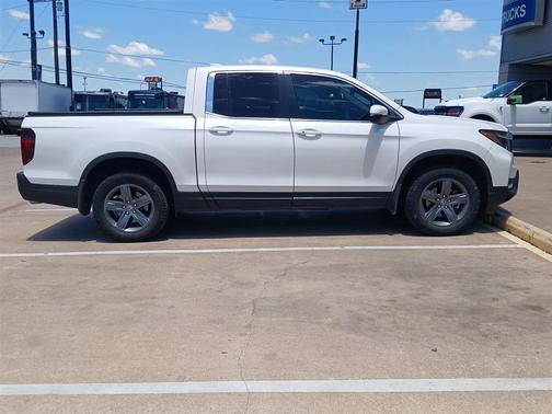 Platinum White Pearl 2023 Honda Ridgeline RTL