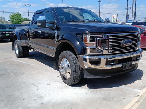 2022 Ford F-450 Lariat