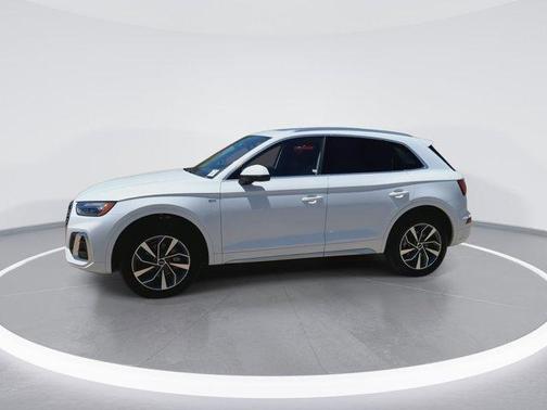2024 Audi Q5 45 S line quattro Premium
