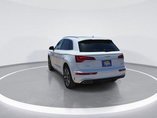 2024 Audi Q5 45 S line quattro Premium