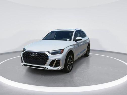 2024 Audi Q5 45 S line quattro Premium