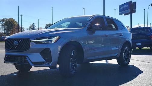 2026 Volvo XC60 B5 Plus