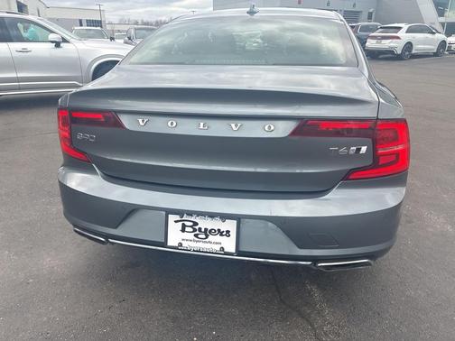 2020 Volvo S90 T6 R-Design