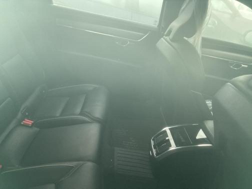 2020 Volvo S90 T6 R-Design