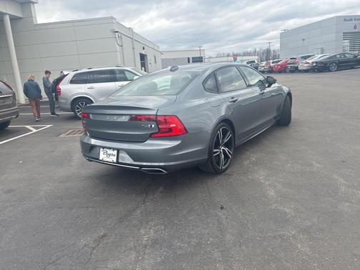 2020 Volvo S90 T6 R-Design