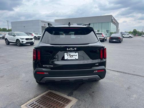 Ebony Black 2023 Kia Sorento S
