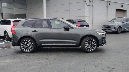 2026 Volvo XC60 B5 Ultra