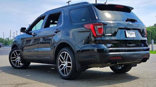 2018 Ford Explorer Sport