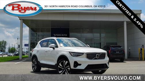 2025 Volvo XC40 B5 Plus Bright Theme
