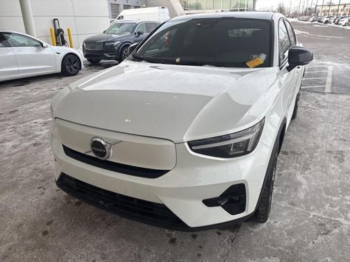 2023 Volvo C40 Recharge Pure Electric Twin Plus