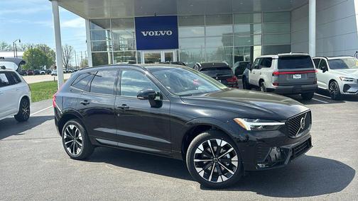 Onyx Black Metallic 2026 Volvo XC60 B5 Plus
