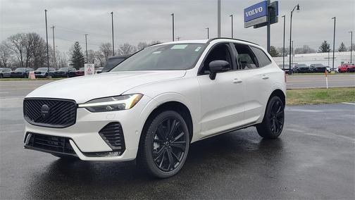 2026 Volvo XC60 B5 Ultra Black Edition