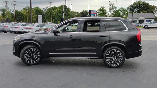 2026 Volvo XC90 B6 Plus 7-Seater