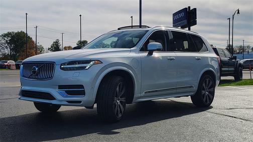 2024 Volvo XC90 Recharge Plug-In Hybrid T8 Plus 6 Passenger