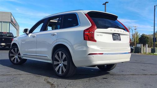 2024 Volvo XC90 Recharge Plug-In Hybrid T8 Plus 6 Passenger