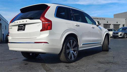 2024 Volvo XC90 Recharge Plug-In Hybrid T8 Plus 6 Passenger