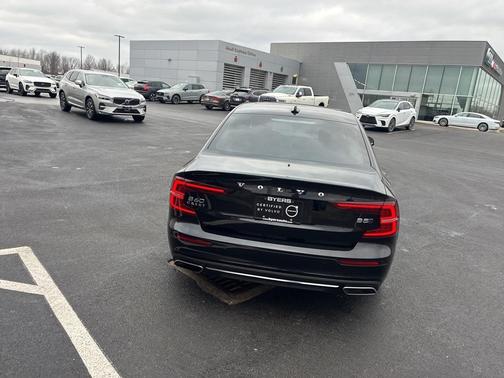 2022 Volvo S60 T5