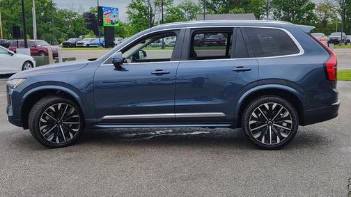 2025 Volvo XC90 B6 Plus 7-Seater
