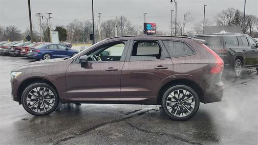 2026 Volvo XC60 B5 Plus