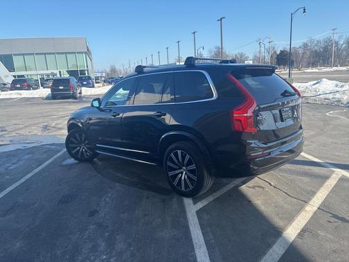 2023 Volvo XC90 B6 Core
