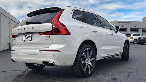 2021 Volvo XC60 T6 Inscription