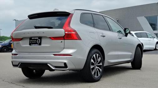 2025 Volvo XC60 B5 PLUS AWD