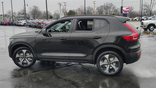 2026 Volvo XC40 B5 Core