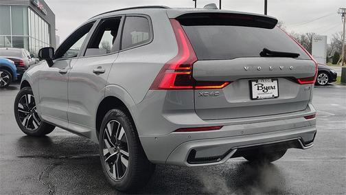 2026 Volvo XC60 B5 Plus