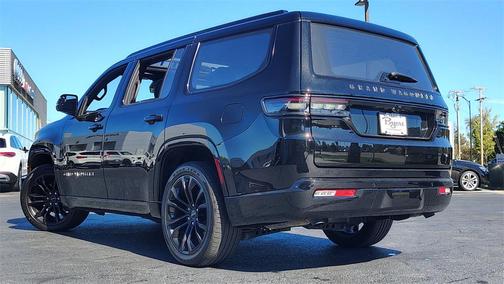 2022 Jeep Grand Wagoneer Series II