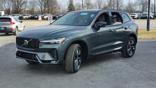 2026 Volvo XC60 B5 Plus
