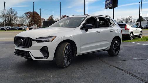 2026 Volvo XC60 B5 Plus