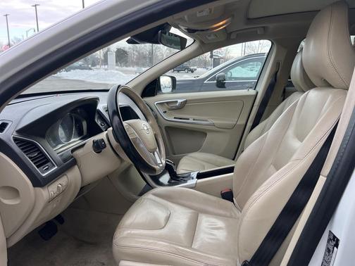 2015 Volvo XC60 T5 Premier