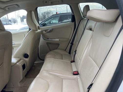 2015 Volvo XC60 T5 Premier