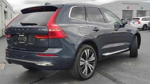 2023 Volvo XC60 B5 Plus Bright Theme