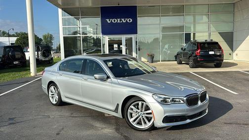 Glacier Silver Metallic 2019 BMW 750 i xDrive