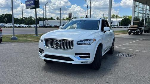 2025 Volvo XC90 B6 Plus 7-Seater