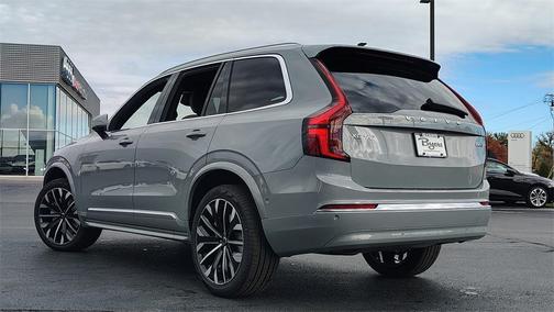 2026 Volvo XC90 B6 Plus 7-Seater