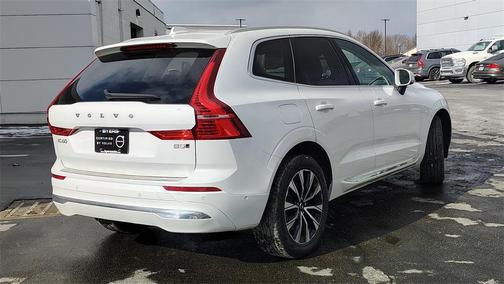 2023 Volvo XC60 B5 Plus Bright Theme