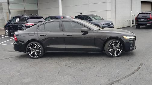 2025 Volvo S60 B5 Core