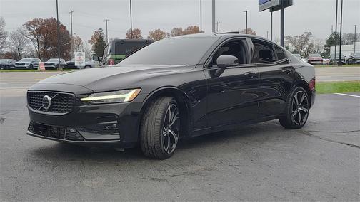 2025 Volvo S60 B5 Core