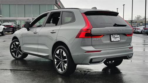 2026 Volvo XC60 Plug-In Hybrid T8 Plus
