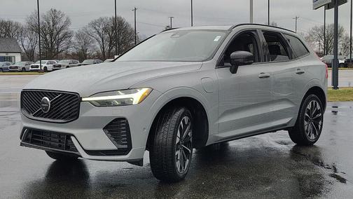 2026 Volvo XC60 Plug-In Hybrid T8 Plus