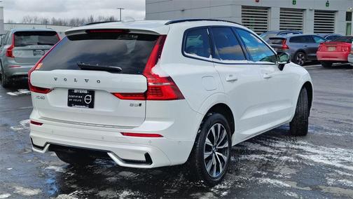 2024 Volvo XC60 B5 Plus Dark Theme