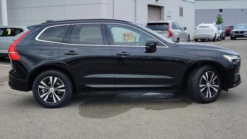 2023 Volvo XC60 B5 Core