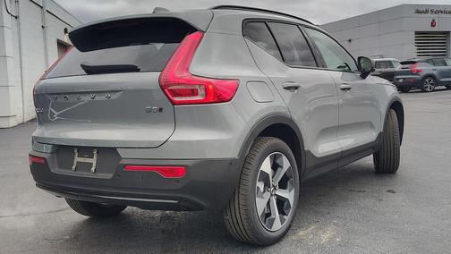2026 Volvo XC40 B5 Plus