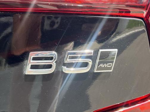 2025 Volvo S60 B5 PLUS AWD