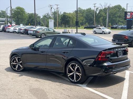 2025 Volvo S60 B5 PLUS AWD