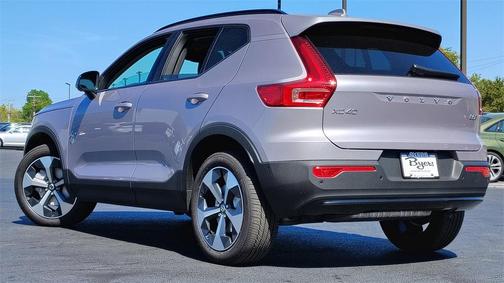 2026 Volvo XC40 B5 Plus